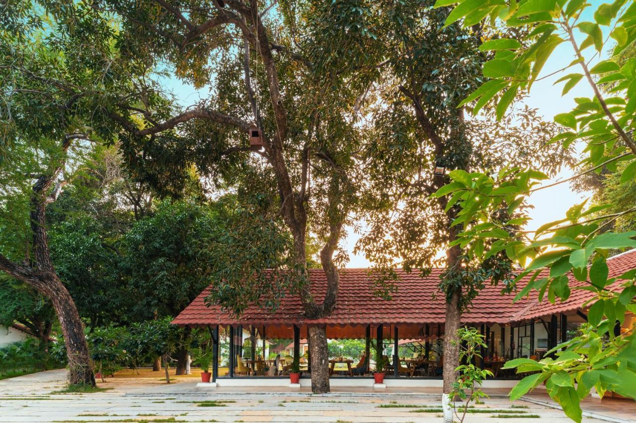 Aranya Vilas - A Nature Resort Удайпур Екстериор снимка