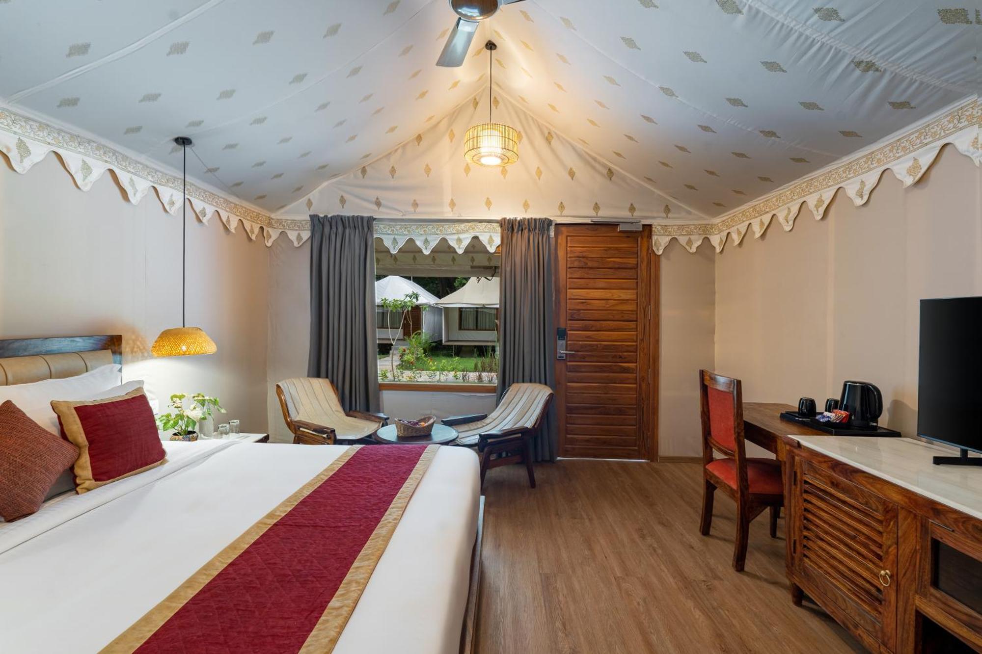 Aranya Vilas - A Nature Resort Удайпур Екстериор снимка