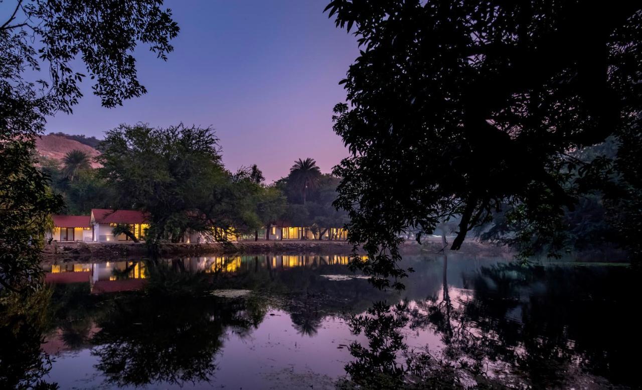 Aranya Vilas - A Nature Resort Удайпур Екстериор снимка