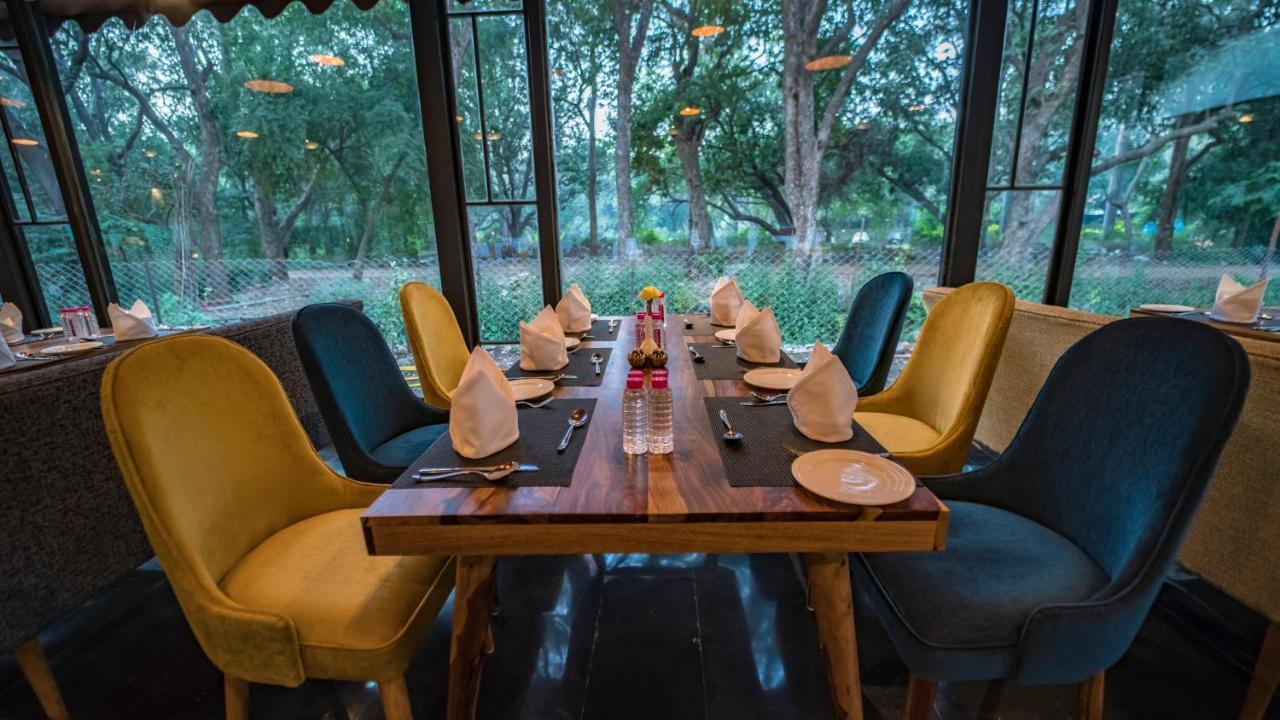 Aranya Vilas - A Nature Resort Удайпур Екстериор снимка